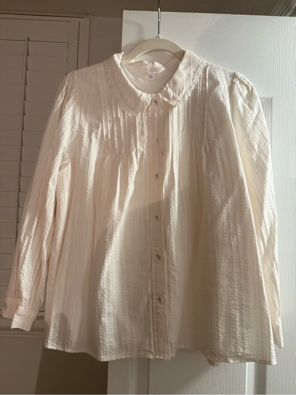 GAP, Lauren Conrad XL White & Ivory Lace-Trim Button Front Top Set of 3 - Picture 4 of 5
